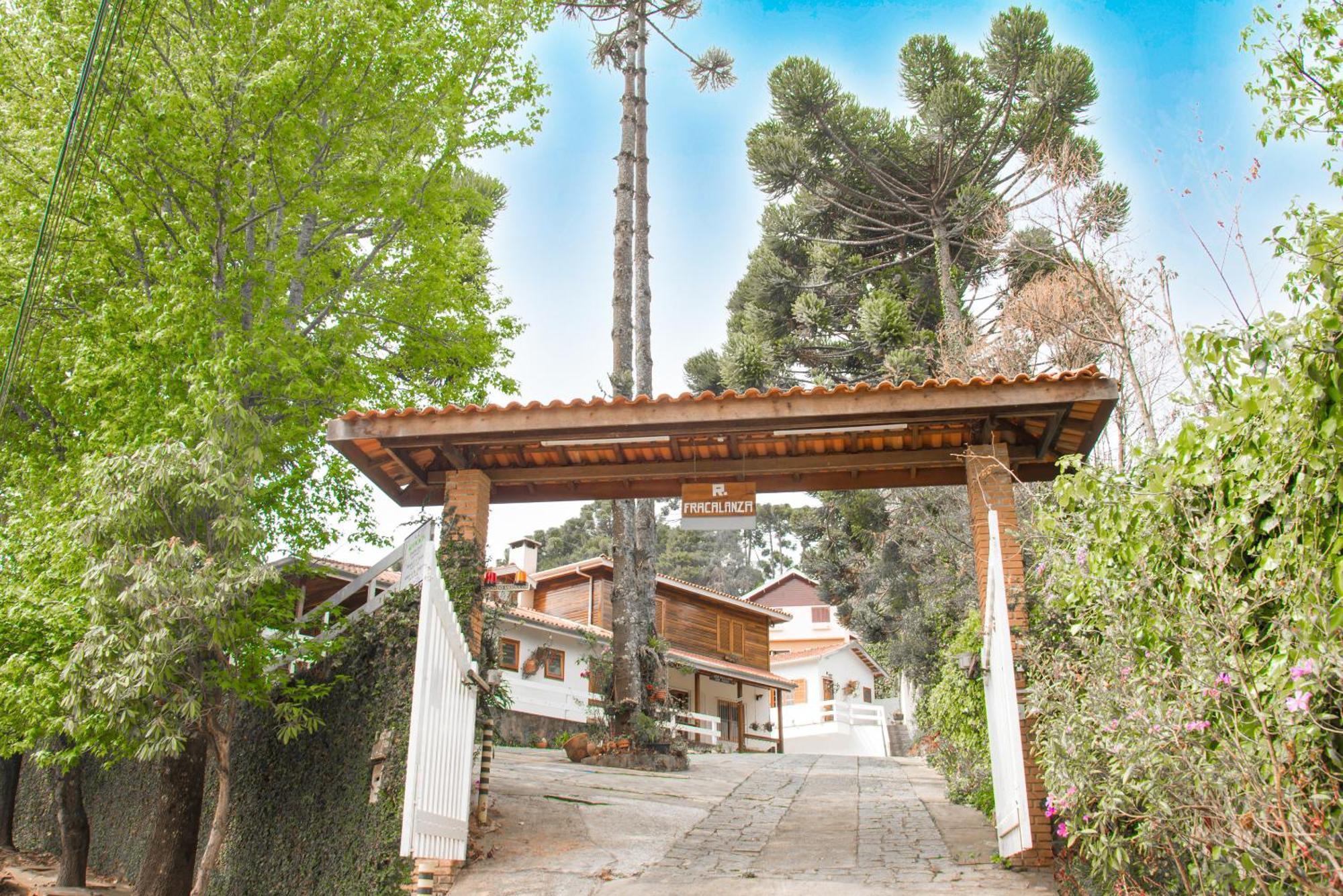 Casa de hóspedes Flores 2*